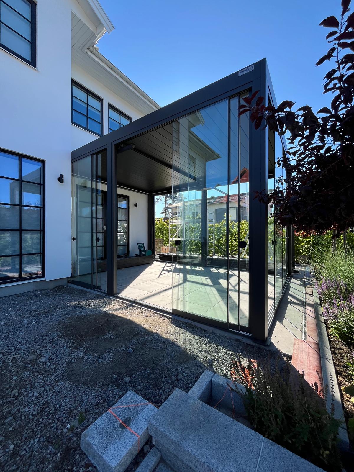 stabil pergola efter professionell montering